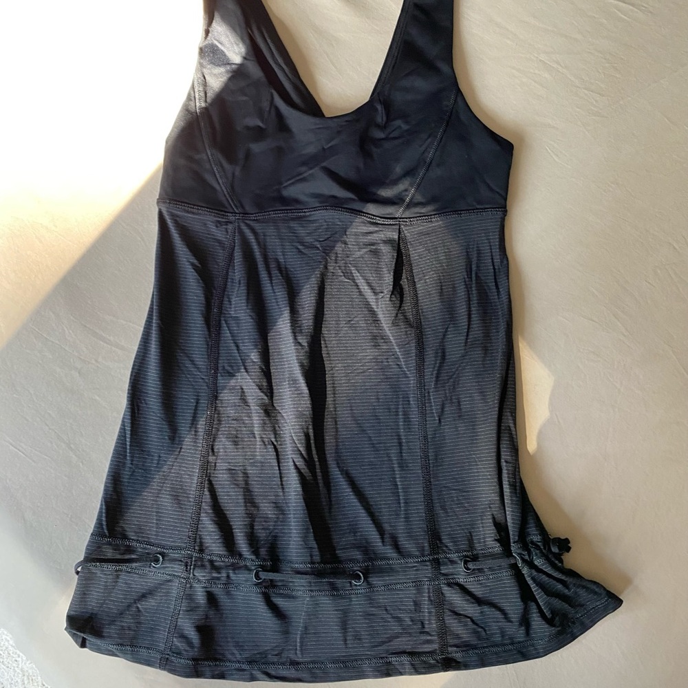 Lululemon top